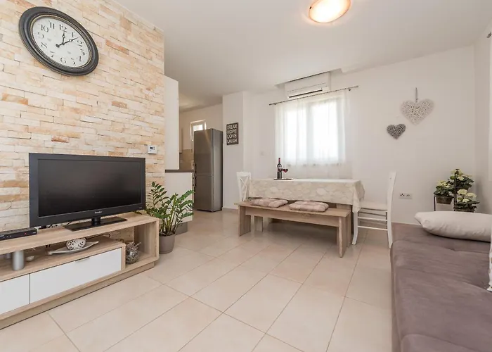 Brevilacqua Apartman *