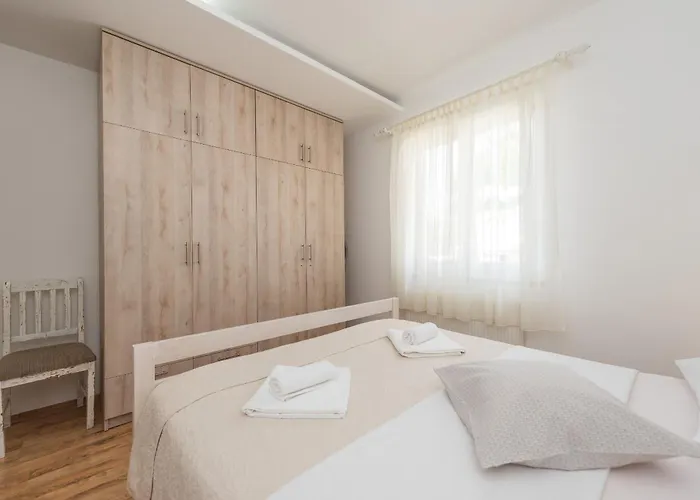 Brevilacqua Apartman *